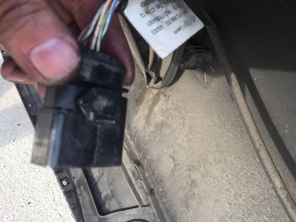 Here’s back of connector attached to rear bumper 