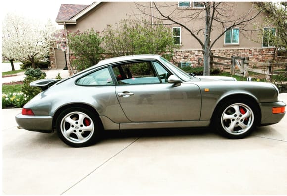 Stone Grey Metallic with linen interior, neat combination.