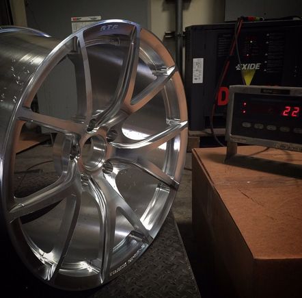 RTF Track Spec-5 MonoBloc 
19x12 only 22lbs