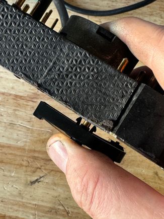 Black clips prevented the contact from fitting into my '79 stalk assembly