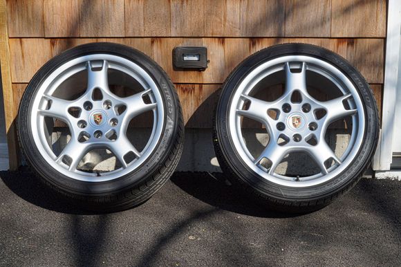 REAR LF Wheels