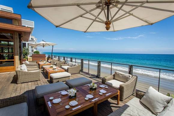 If my daughter has recovered from flu by this evening - we'll go here for dinner to celebrate a special occasion. With daylight savings we can see the sunset too :)