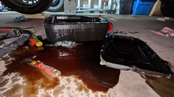 transmission fluid service murder scene lol