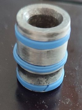 Piston with new seal rings