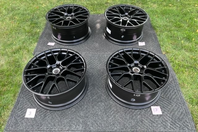 Wheels and Tires/Axles - OEM 20" Staggered RS Spyder Wheel Set from Macan GTS with TPMS in Satin Black - Used - 0  All Models - Chicago, IL 60622, United States