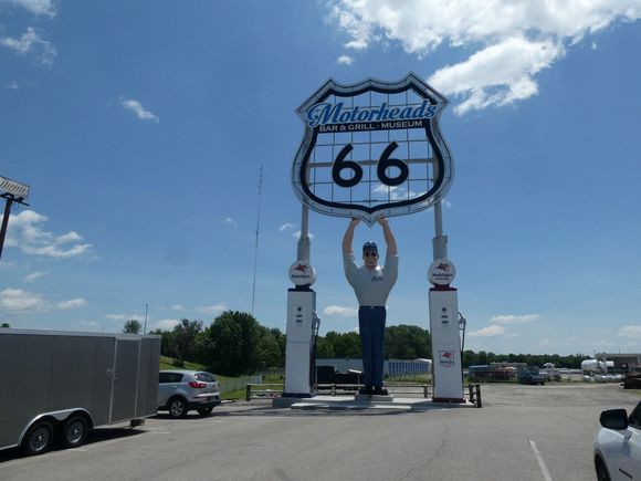 Motorheads along Rte 66 in IL