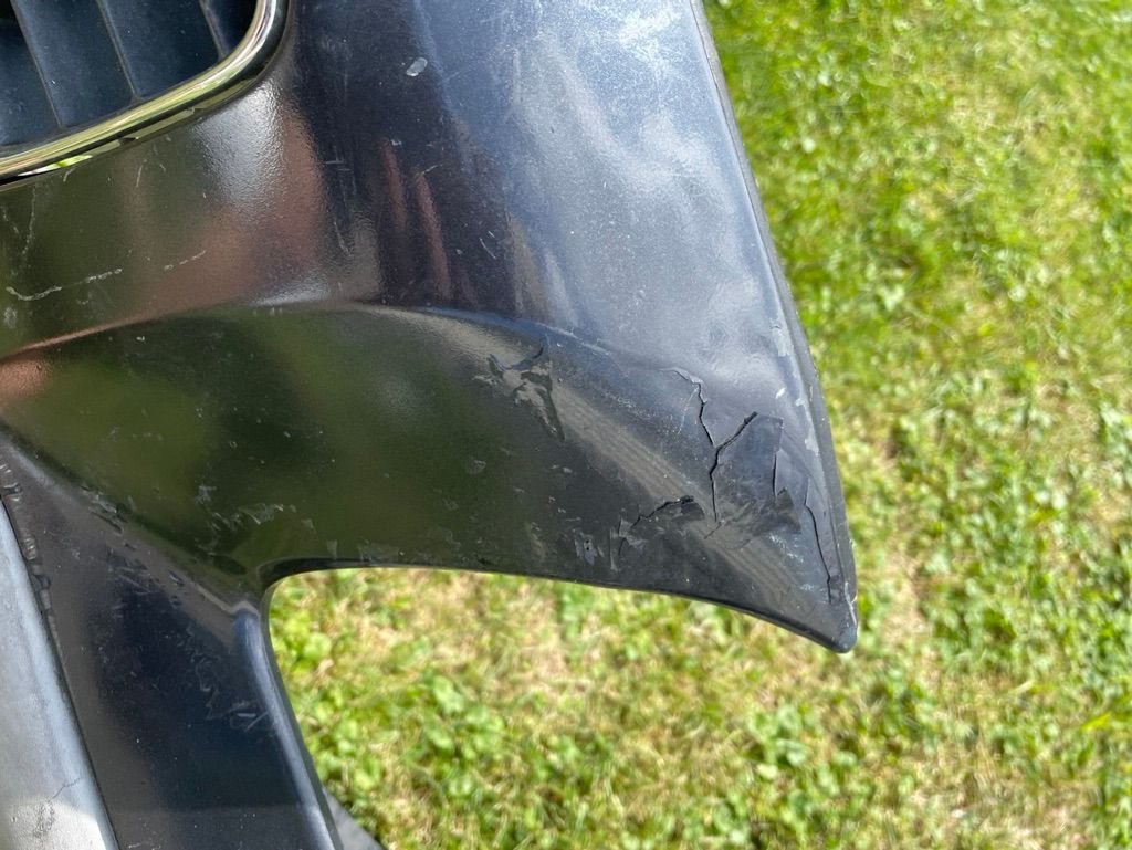Exterior Body Parts - 2002 S60 bumper cover - dark grey - Used - 2002 to 2006 Volvo S60 - Williamsville, NY 14221, United States