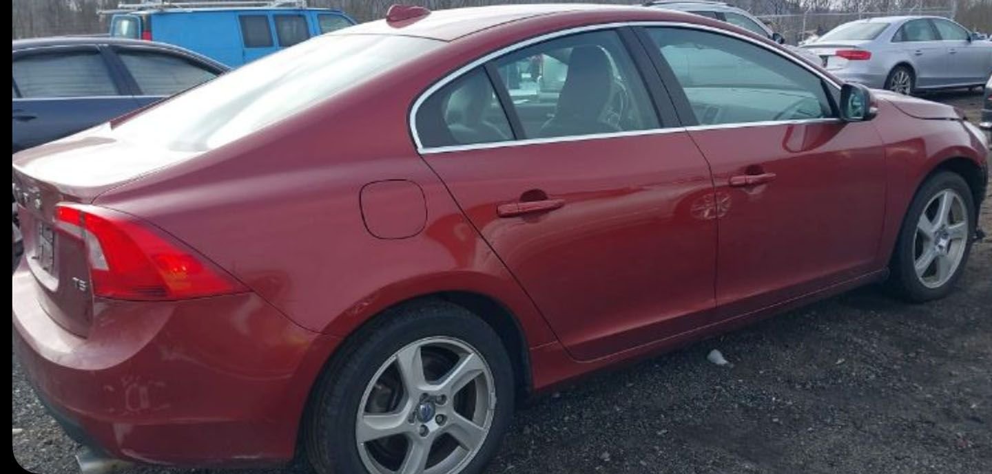 2013 Volvo S60 - 2013 Volvo S60 FWD with 72k miles PARTING OUT, Central New Jersey. - Holmdel, NJ 07733, United States
