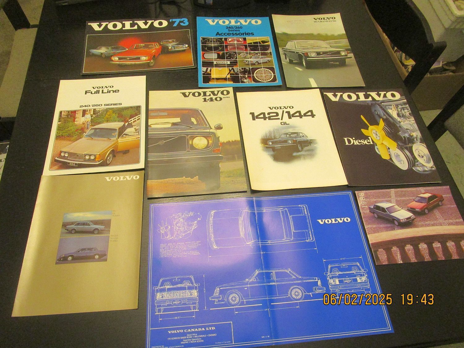 Miscellaneous - Service Manuals and Dealer Brochures - Used - 1980 to 1999 Volvo All Models - Caledon Village, ON L7K1E8, Canada