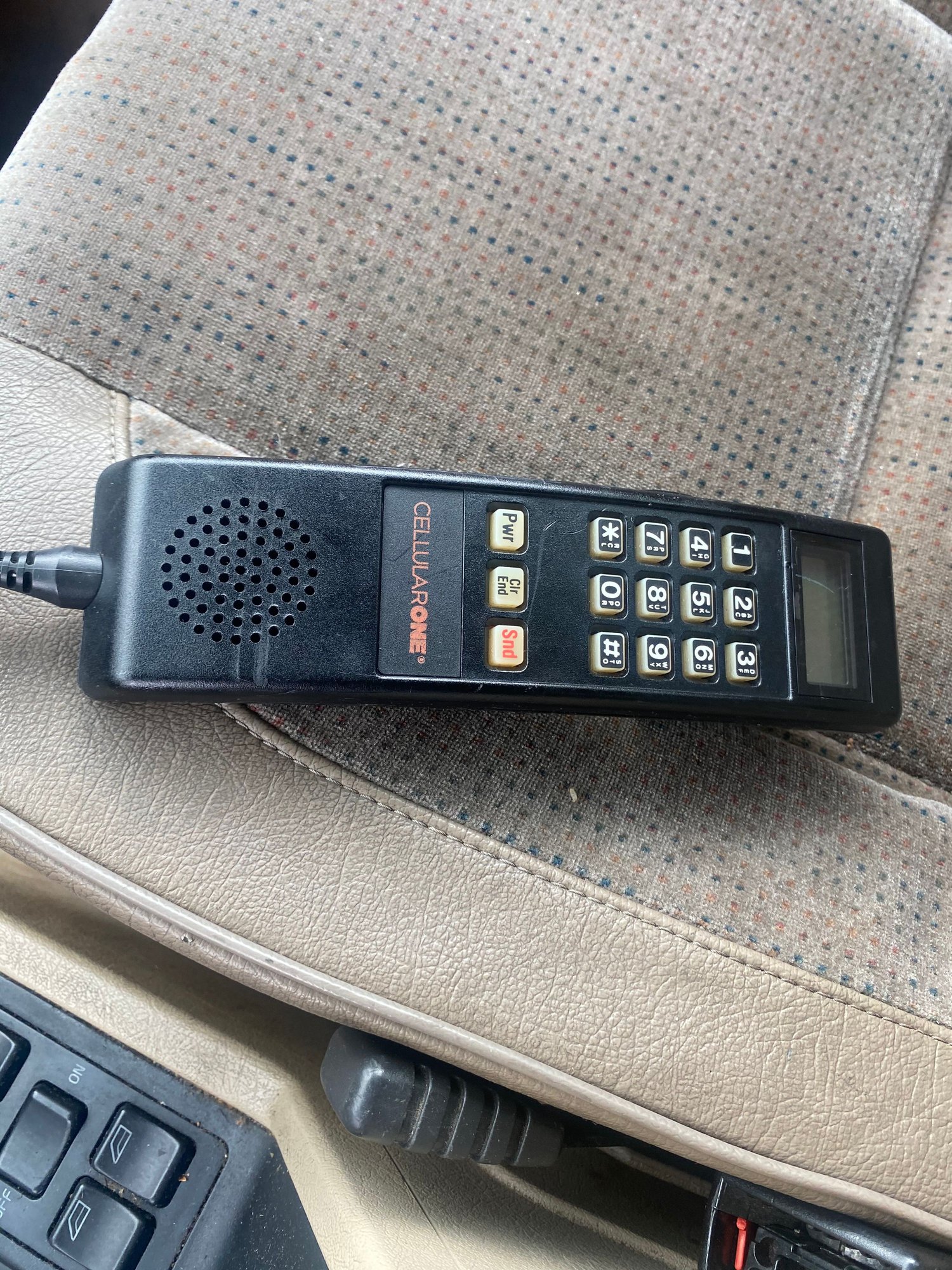 1993 Volvo 850 - 1993 Volvo 850 GLT - Used - VIN YVILS5502P2091858 - 122,872 Miles - 5 cyl - 2WD - Automatic - Sedan - Gold - Glenn Dale, MD 20706, United States