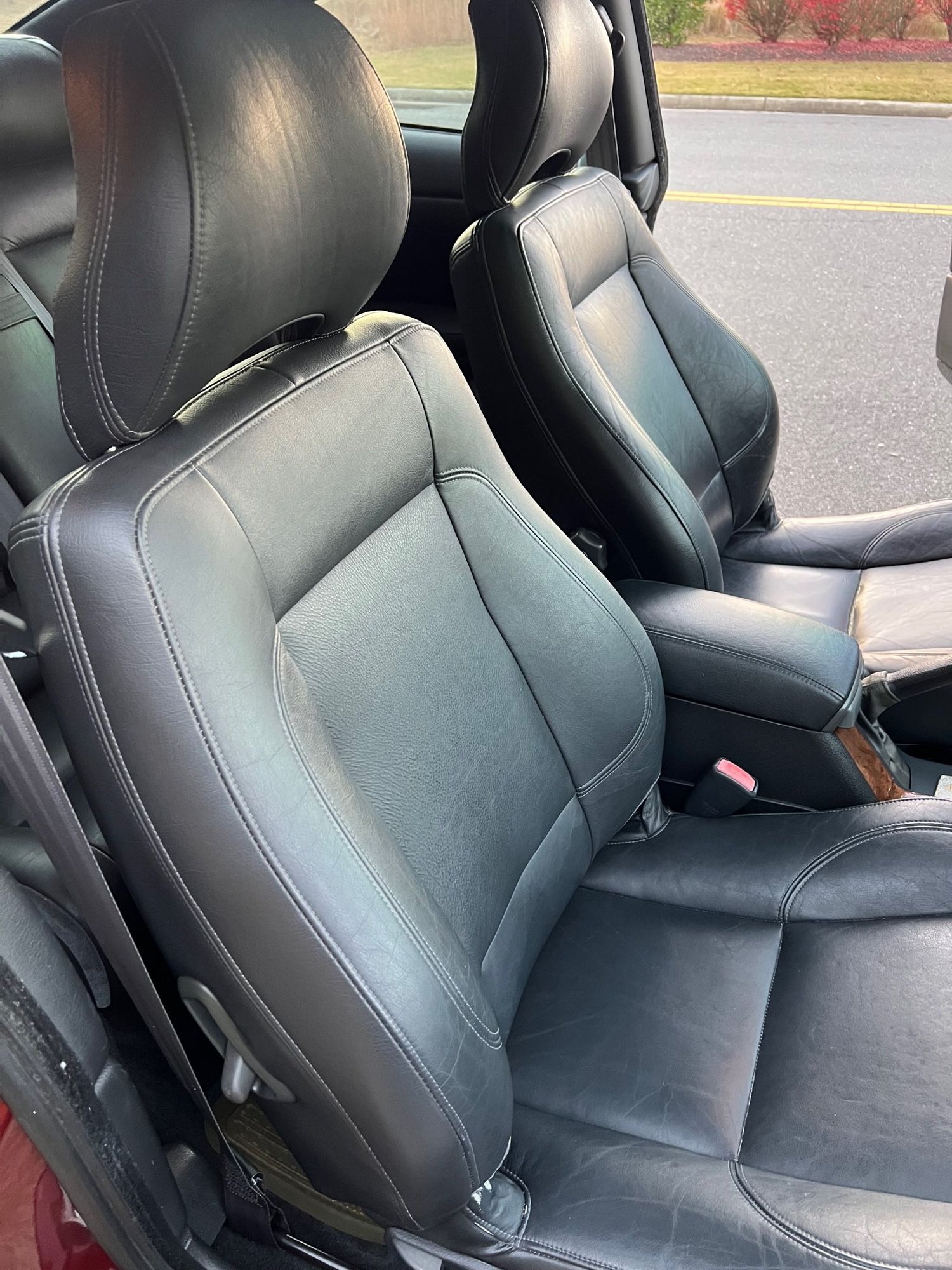 2001 Volvo C70 - 2001 Volvo C70 Coupe HPT, Venetian Red, Charcoal Leather, AT, Unmodified - Used - Ruther Glen, VA 22546, United States