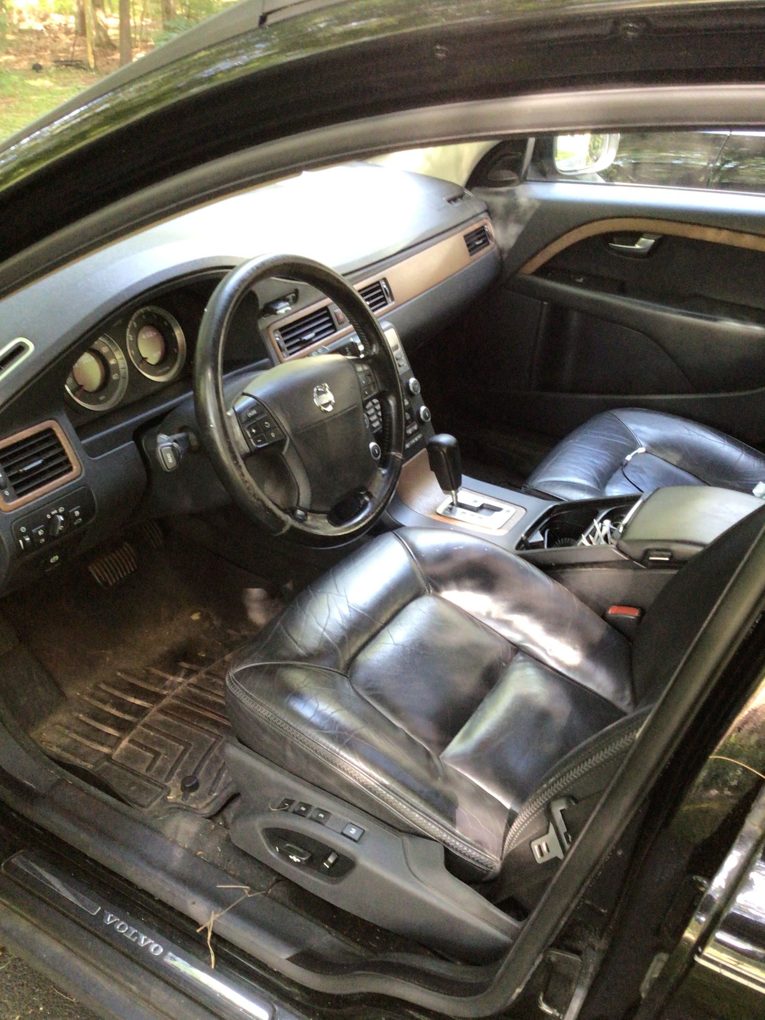 2009 Volvo XC70 - Original owner of 2009 xc70 has to leave the family sadly - Used - Saratoga Springs, NY 12866, United States