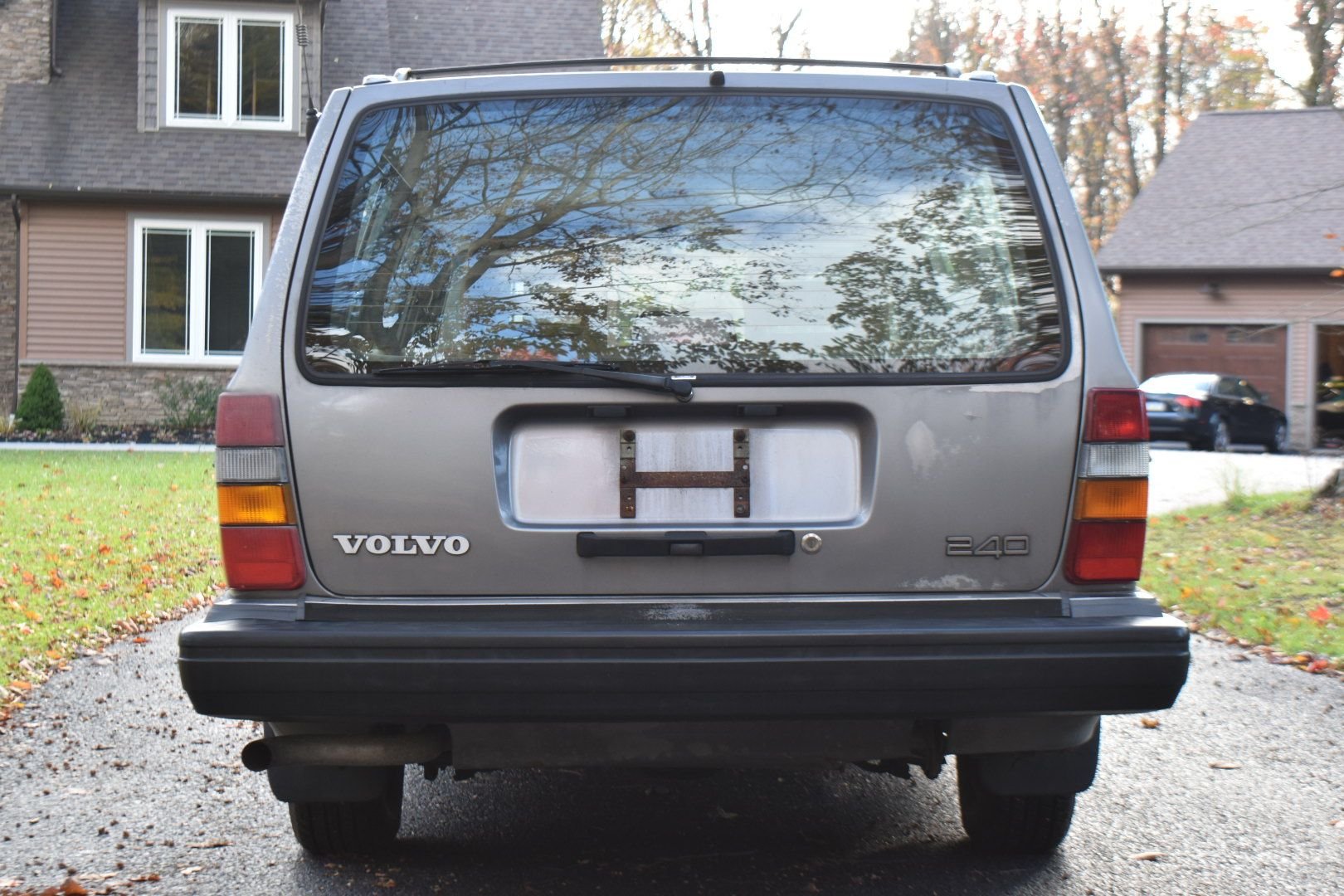 1991 Volvo 240 - 1991 Volvo 240 Wagon, $5k, Ebensburg, PA - Used - VIN YV1AA8859M1894381 - 149,504 Miles - 4 cyl - 2WD - Automatic - Wagon - Gray - Ebensburg, PA 15931, United States