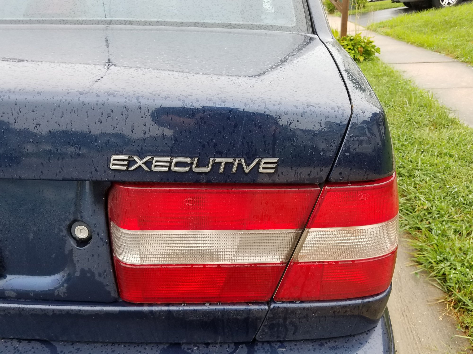 1995 Volvo 960 - For Sale: 1995 Volvo 960 Executive (Extended Wheelbase/Diplomatic Services Car) - Used - VIN YV1KS9618S1058355 - 229,000 Miles - 6 cyl - 2WD - Automatic - Sedan - Blue - Exton, PA 19341, United States