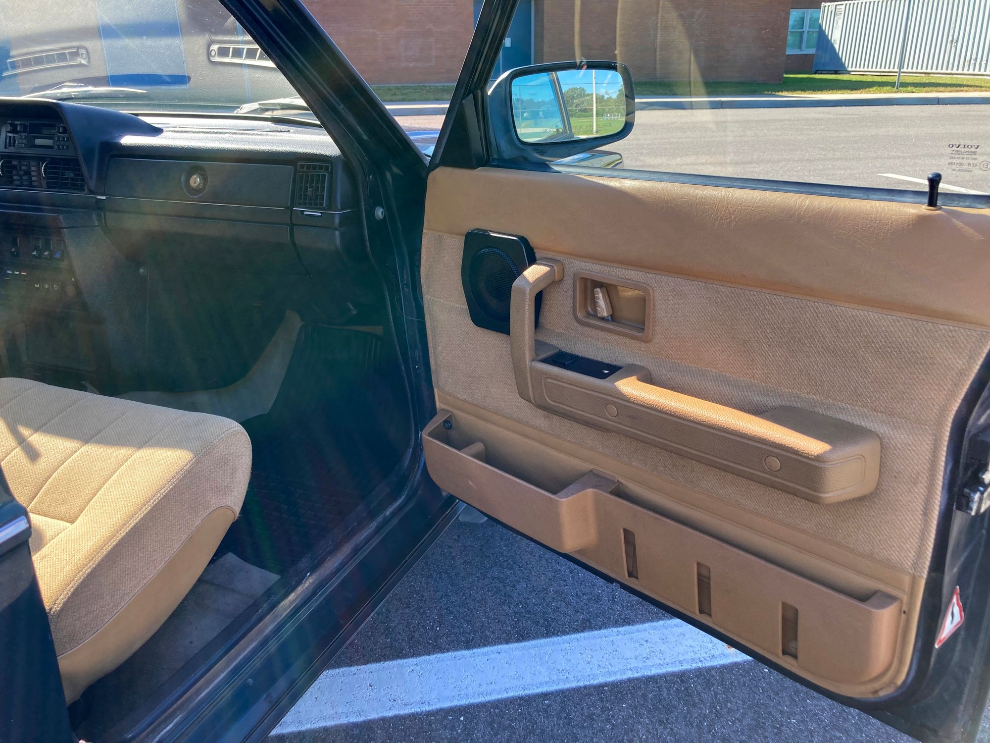 1993 Volvo 240 - 1993 Volvo 240 - Used - VIN YV1AS8804XXXXXXXX - 4 cyl - 2WD - Automatic - Sedan - Other - East Northport, NY 11731, United States