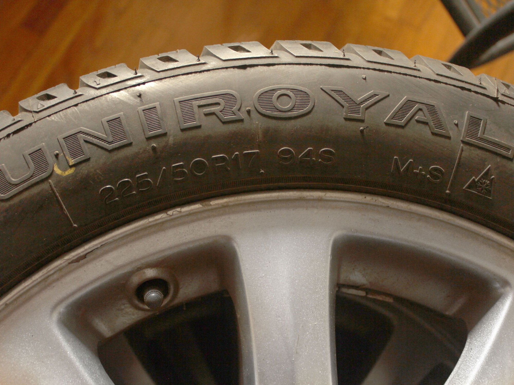 Wheels and Tires/Axles - Like New! - Set of 4 winter tires 17" and Alloy Wheels - Used - 0  All Models - Toronto, ON M4K3S7, Canada
