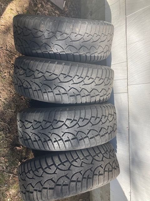 Wheels and Tires/Axles - Snow tires/steel wheels 16-inch - Used - 2002 to 2011 Volvo V70 - Sudbury, MA 01776, United States
