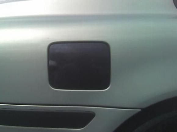 carbon fiber fuel door