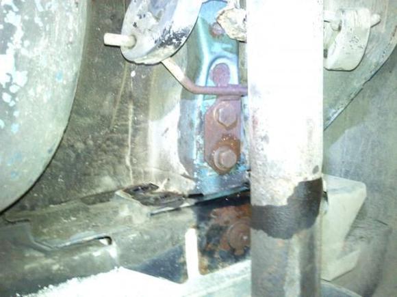 left side exhaust bracket reattached after hitch off