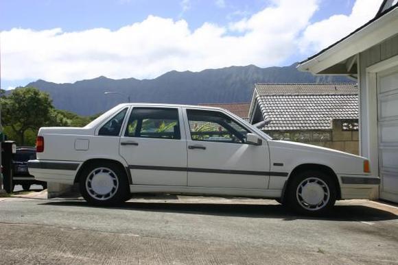 1994 850 standard stick against the Koolua Mountains of Oahu