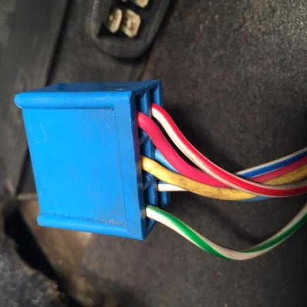 CIS blue plug