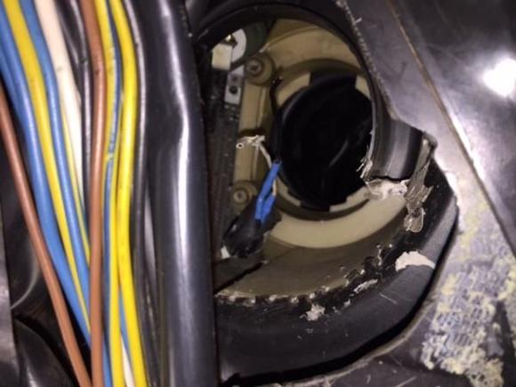 Driver side - hack saw with missing blower