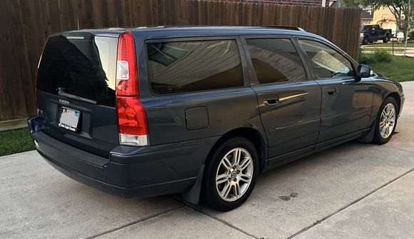 Tinted windows sides and back