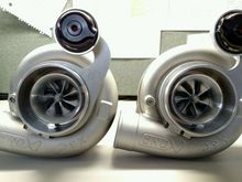 The Xona turbos can certainly claim the winning position in the beauty contest. FAP covers (flow advancement port), super sexy wastegate actuators, and CNC billet compressor wheels... yeah, it's the FAP you were really thinking of.