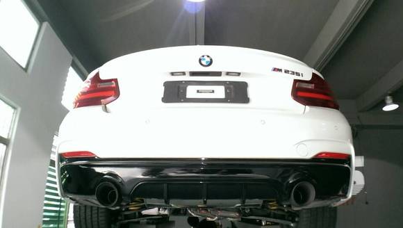 2014 BMW F22 M135i M235i Armytrix Performance Valvetronic Exhaust System High flow down pipes Mid pipe Muffler Wireless remote control kits review price road sounds