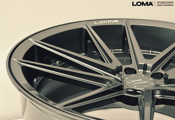LOMA GT5.2 Superlight custom forged performance wheels.
Exklusive Alufelgen von LOMA.
Website English: www.lomawheels.com
Website German: www.lomawheels-germany.com