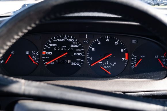 Gauges in excellent ORIGINAL condition and showing just over 24,000 KM.