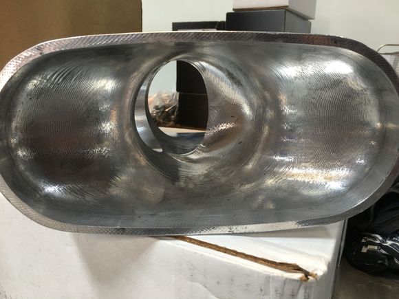 This shot gives you a good idea of the path through the "Plenum". A little bit different setup than an IPD plenum :).
