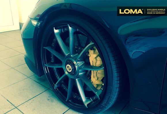 PORSCHE 991 TURBO S WITH 21″ FORGED RIMS BY LOMA WHEELS
