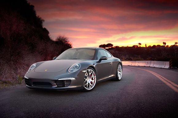 Porsche 991 Carrera S - Hyper Silver Ruger Mesh Courtesy AG Wheels