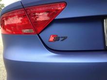 Matte Black emblem on S7