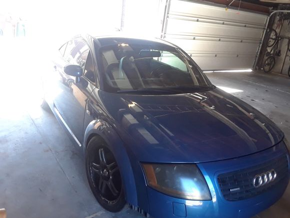 It’s a nice color car and the body isn’t bad for an 18 year old car 