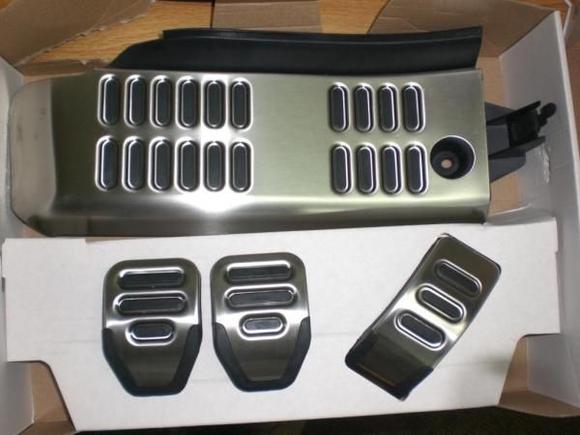 Stock RS4 pedal   footrest set = 230 USD ouch!