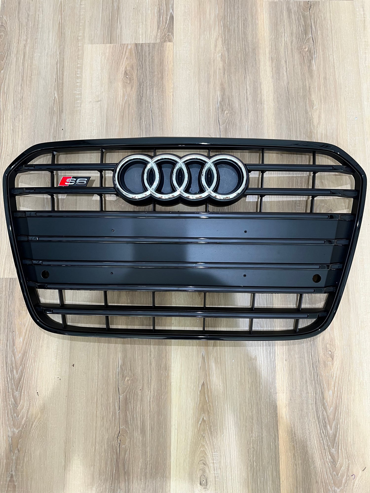 Exterior Body Parts - FS: OEM Audi S6 (C7) Front Grille With Black Optics Package - Used - Los Angeles, CA 90034, United States