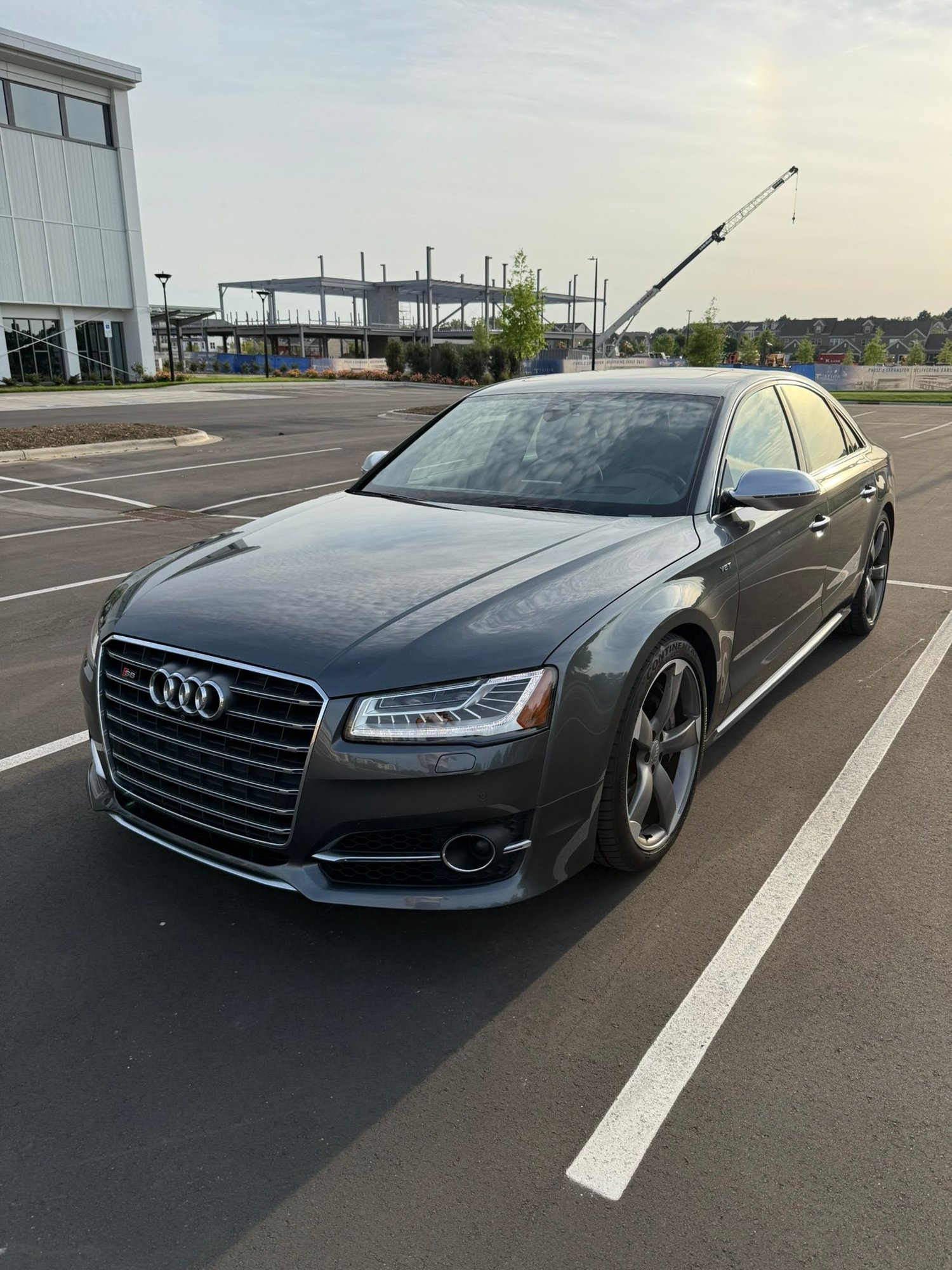 2015 Audi S8 - 2015 Audi S8 - gray - 60.000 mls - Used - VIN WAUK2AF02FN012954 - 59,500 Miles - 8 cyl - AWD - Automatic - Sedan - Gray - Charlotte, NC 28277, United States