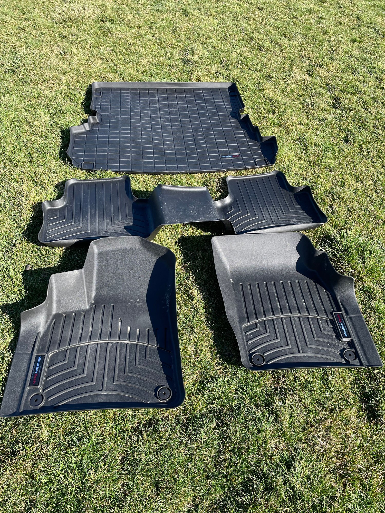 4M Audi Q7 WeatherTech Complete Floor Mat Set AudiWorld Forums
