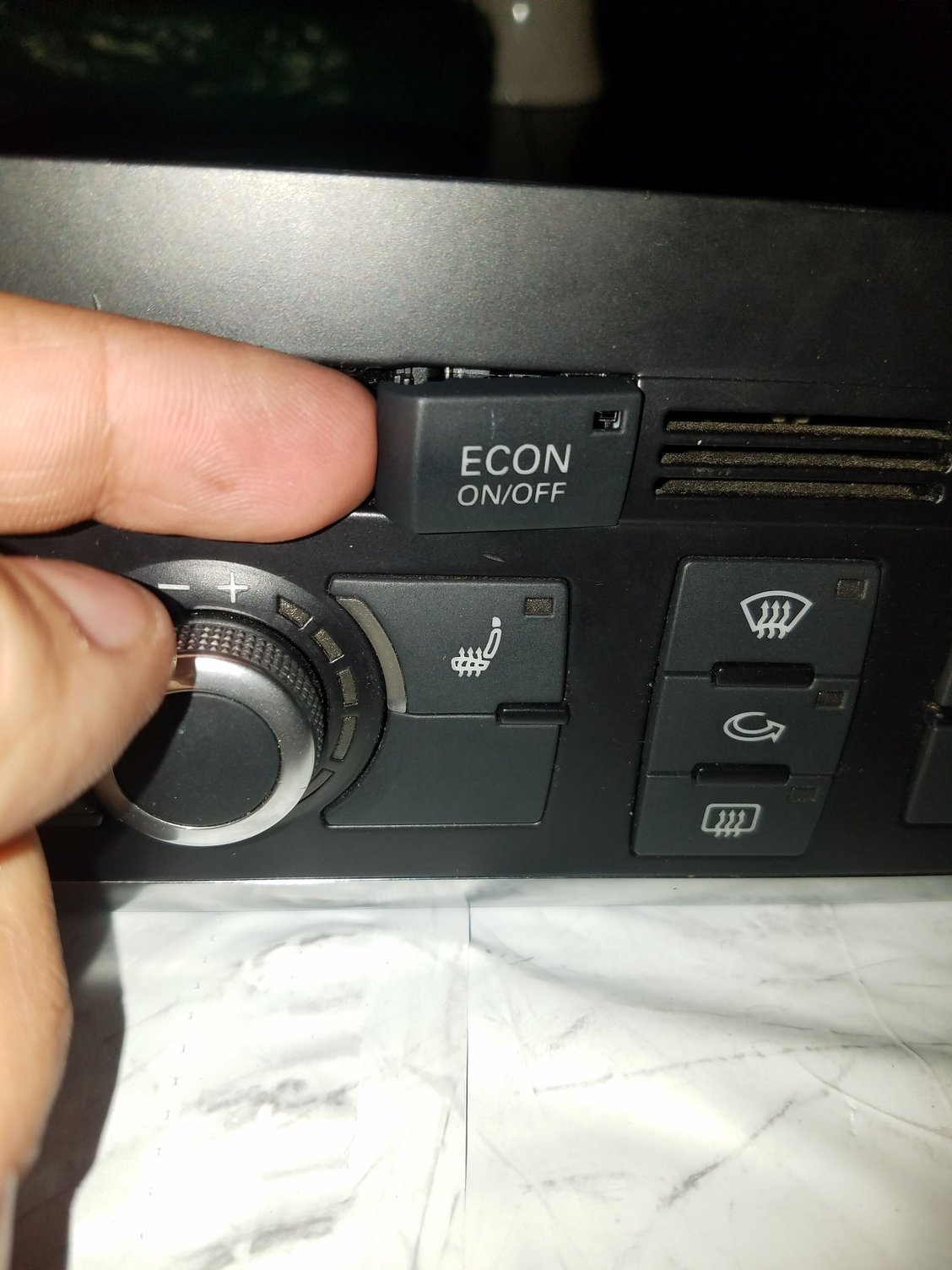 DIY Replacing Climate Control Buttons on 2007 Q7 AudiWorld Forums