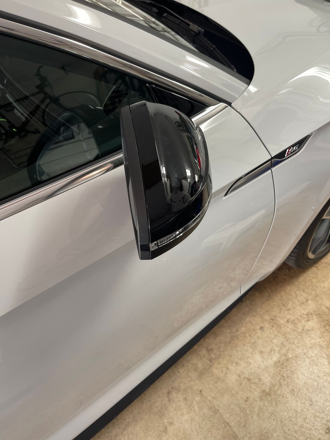 Mirror caps done in black. AudiWorld Forums