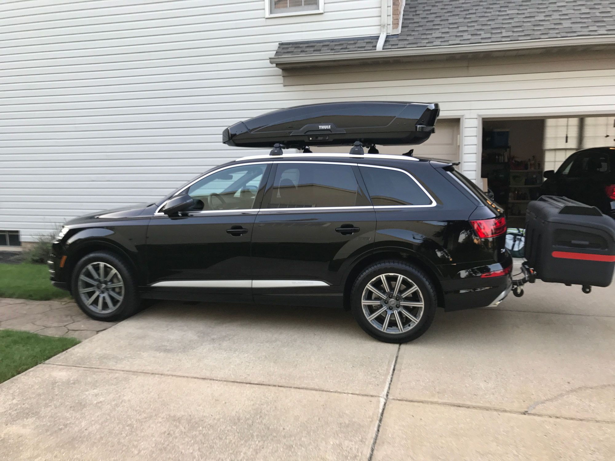Audi Roof Rack / Thule Motion XT XXL Box / Stowaway Max Cargo Carrier