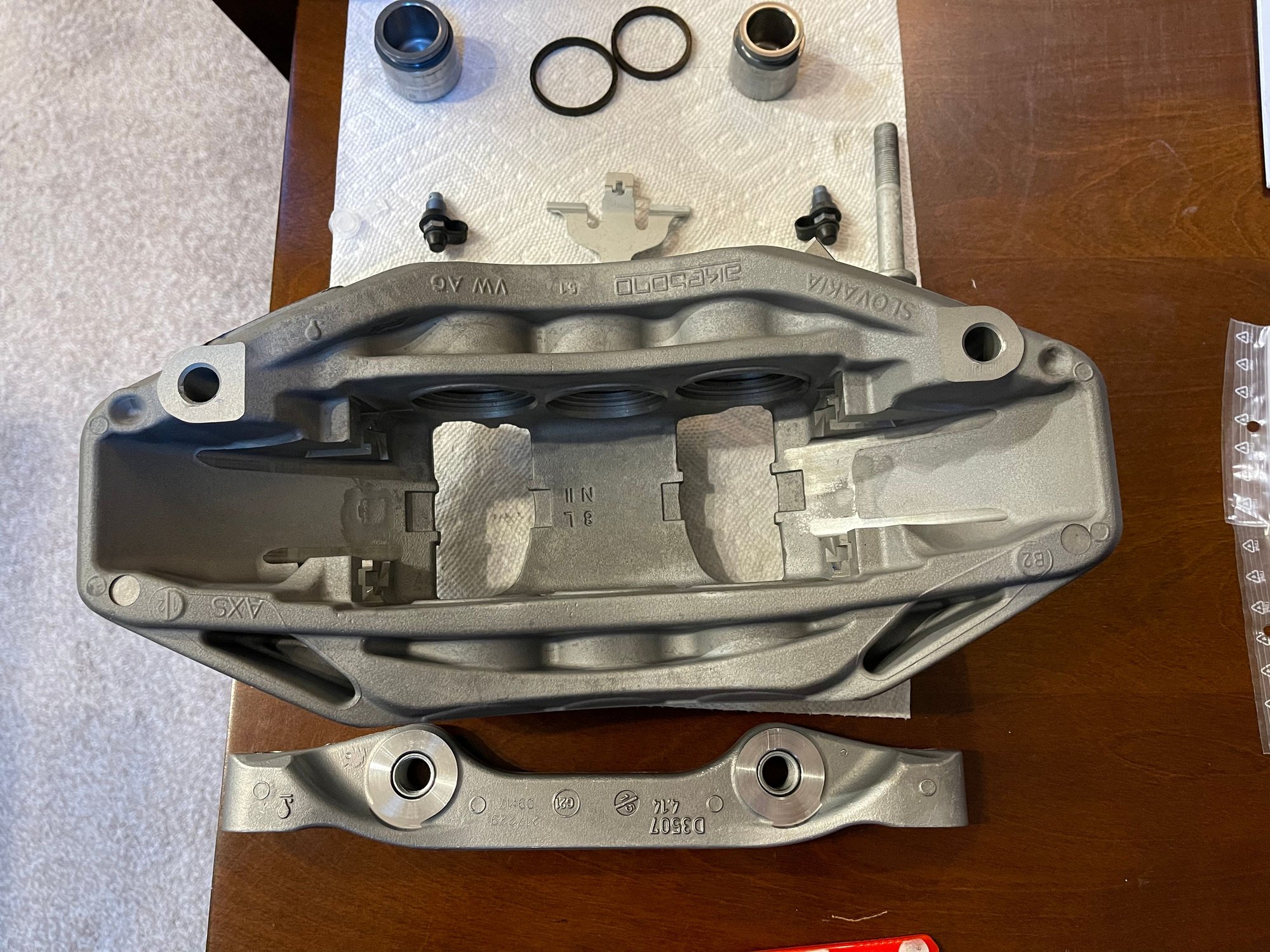 Audi Q7 front brake calipers (Brand New) AudiWorld Forums