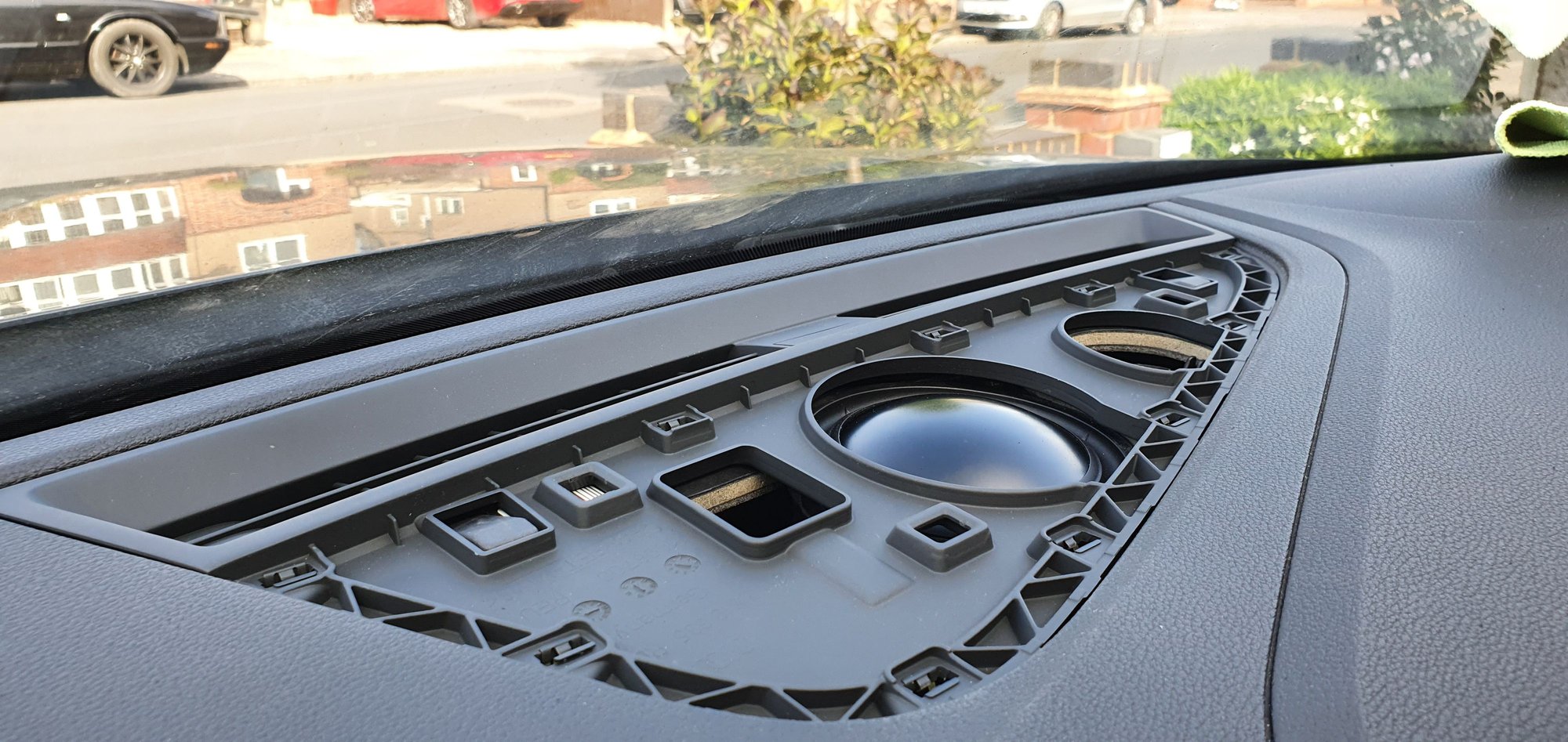 Complete guide of speakers in the B9 B&O system Page 20 AudiWorld