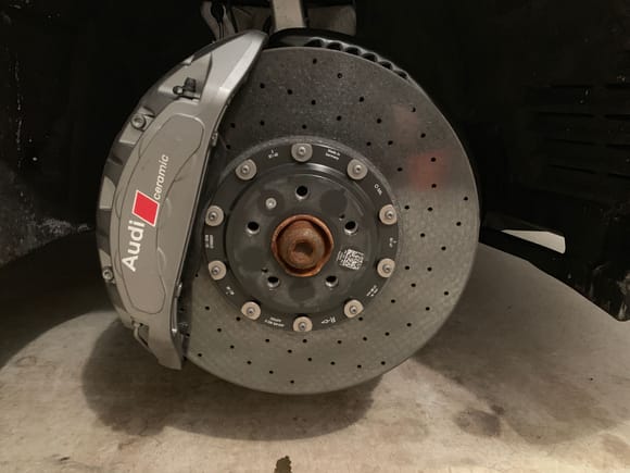 Audi RS 5 front ceramic brakes