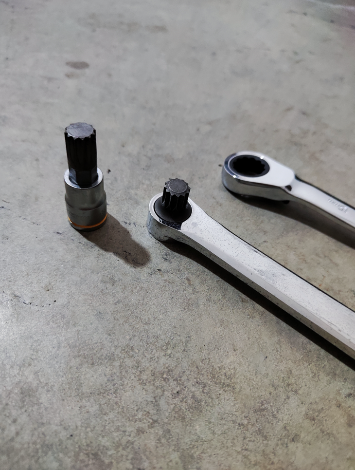 Help removing 2 lower bolts rear wheel bearing Page 2 AudiWorld Forums