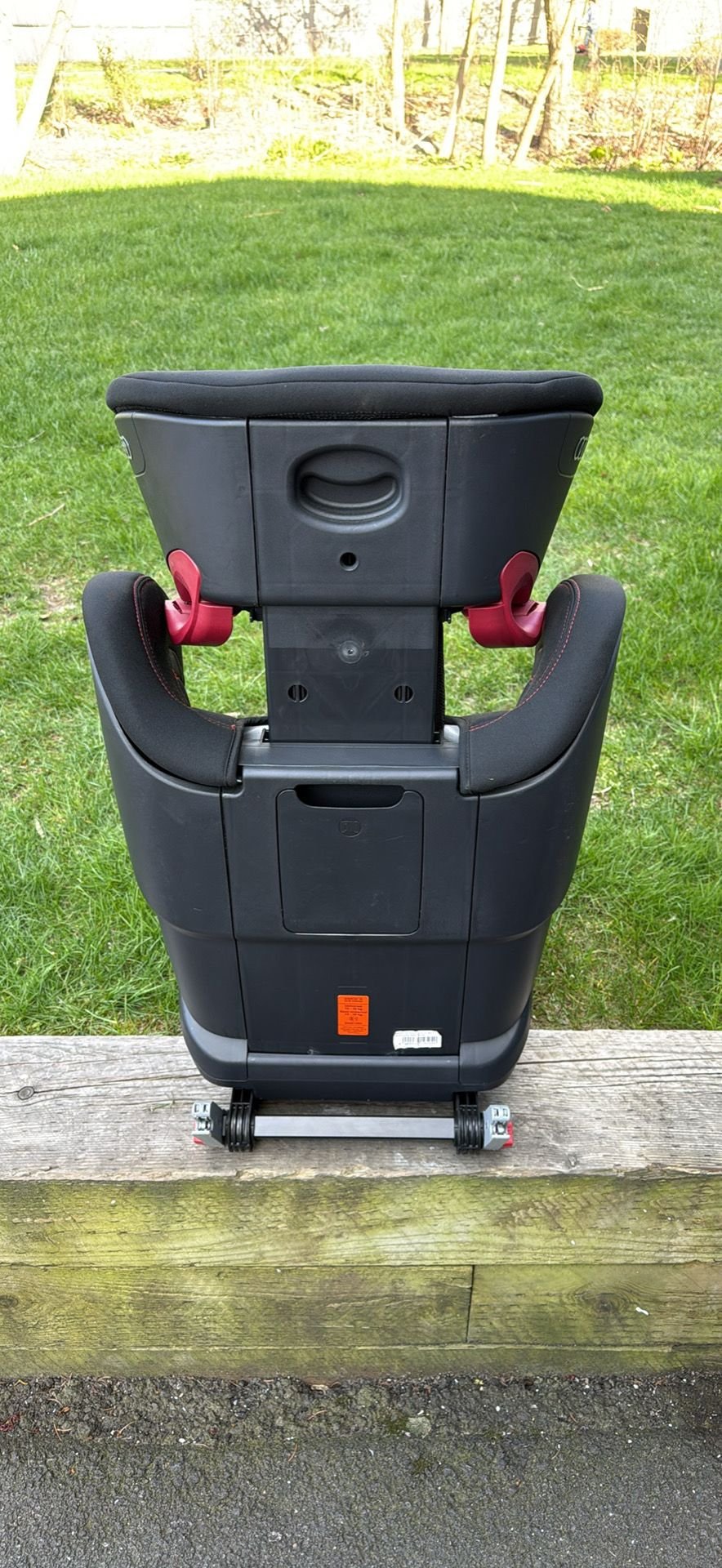 Accessories - Audi child seat Kidfix XP black / red 4M0019904 EUR - Used - 0  All Models - Milton, MA 02186, United States