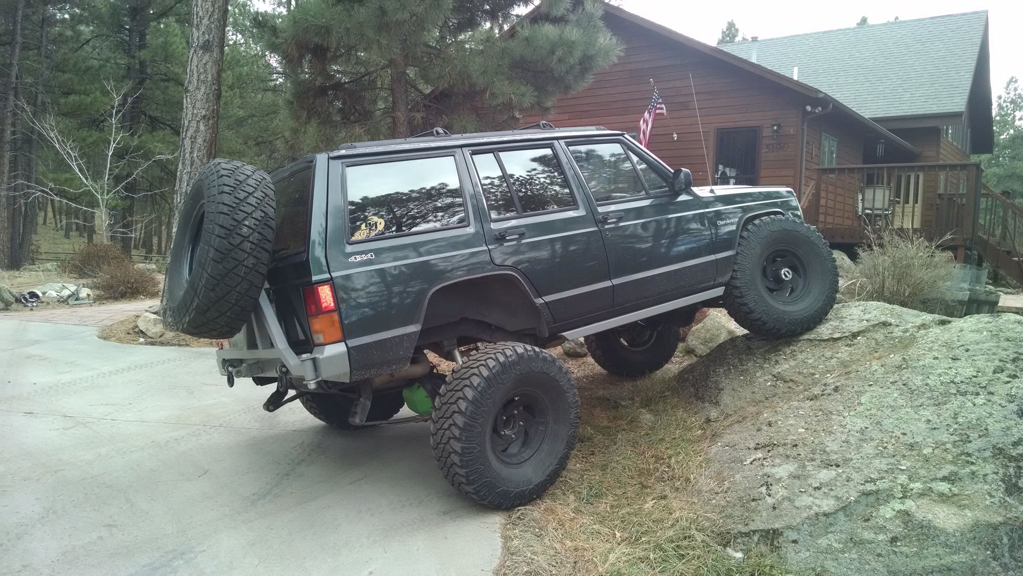 Anyone know what wheel this is? - Jeep Cherokee Forum