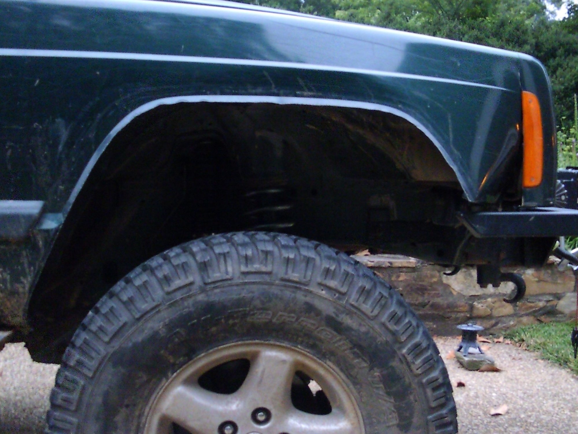 Inner fenders, who keeps them Jeep Cherokee Forum